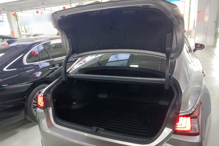 Used Lexus ES 2020 200 Excellence Edition