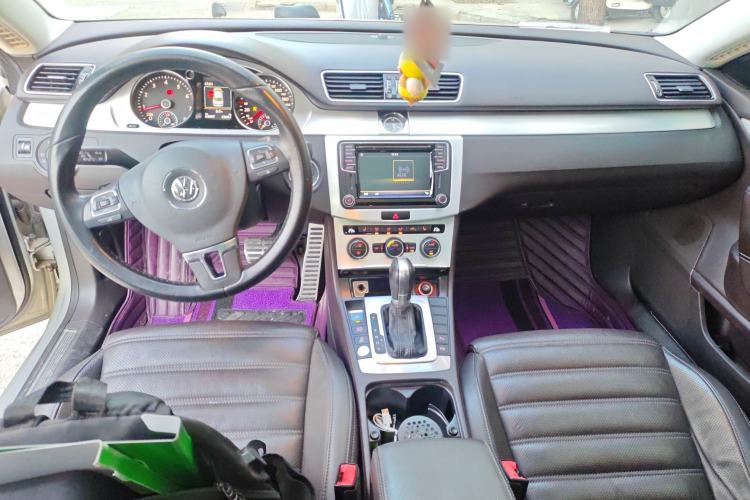 Used Volkswagen FAW-Volkswagen CC 2016 1.8TSI Luxury Model Center Console