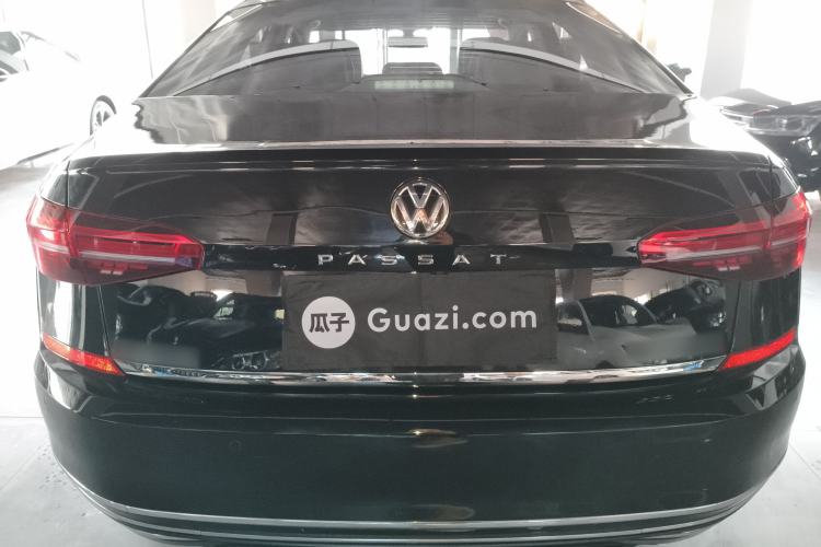 Used Volkswagen Passat 2019 330TSI Luxury Edition China VI Standard