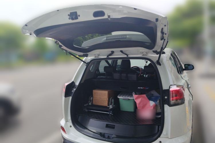 Used Toyota RAV4 2019 2.0L CVT Two-Wheel Drive Pioneer Edition China V Standard
