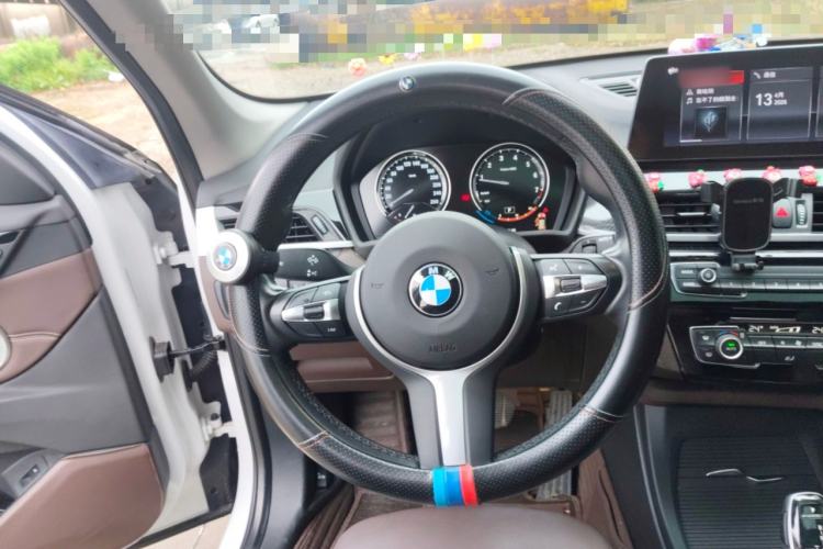 Used BMW X1 2022 sDrive25Li Leading Model Steering Wheel