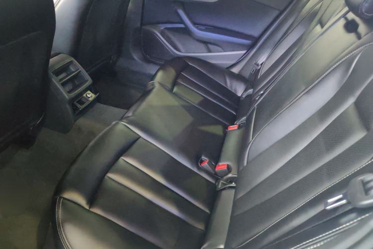 Used Audi A4L 2018 30th Anniversary Edition 40 TFSI Trendy Model
