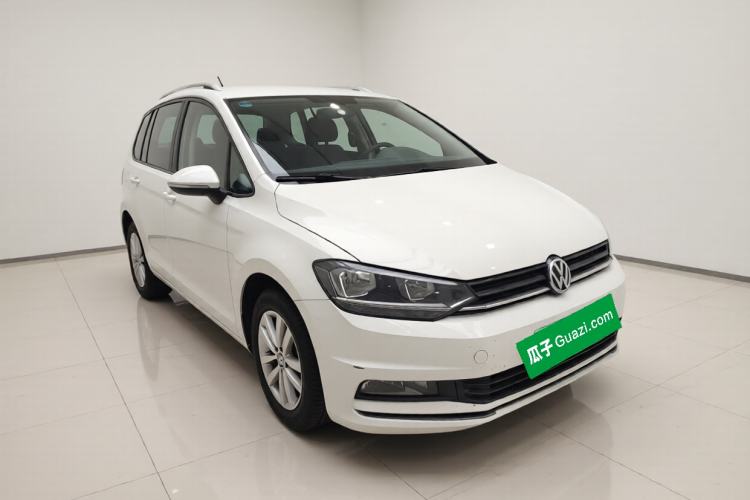 Used Volkswagen Touran 2016 Volkswagen Touran L 280TSI DSG Comfort Edition Exterior 2