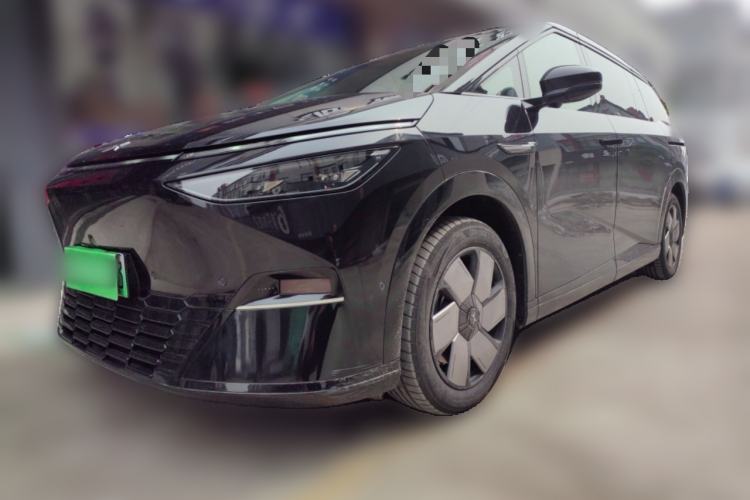 Used XPeng X9 2024 702 Ultra-Long Range Pro