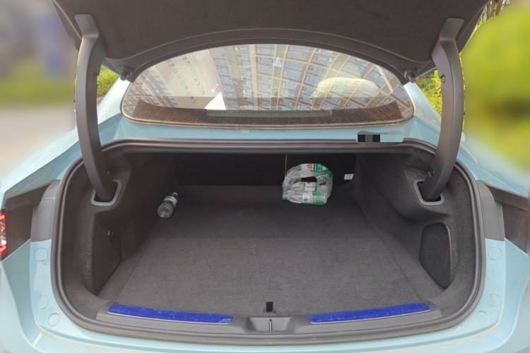 Used Hima Luxeed S7 2024 Pro Model Trunk