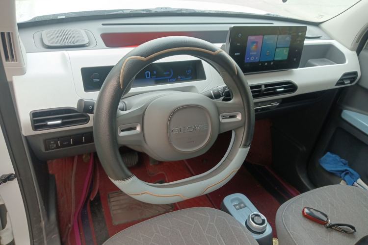 Used Geely Galaxy Panda 2024 Panda Mini 200km Endurance Bear Center Console