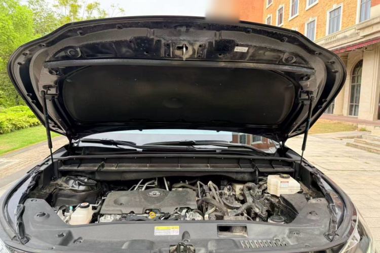 Used Toyota Highlander 2023 2.5L Smart Electric Hybrid Dual-Drive Elite Version 7 Seats