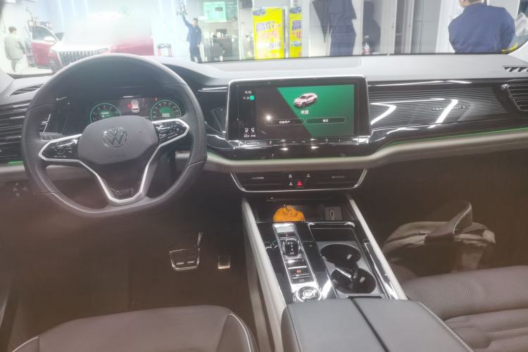 Used Volkswagen Teramont X 2021 380TSI Four-Wheel Drive Prestige Flagship Edition Center Console