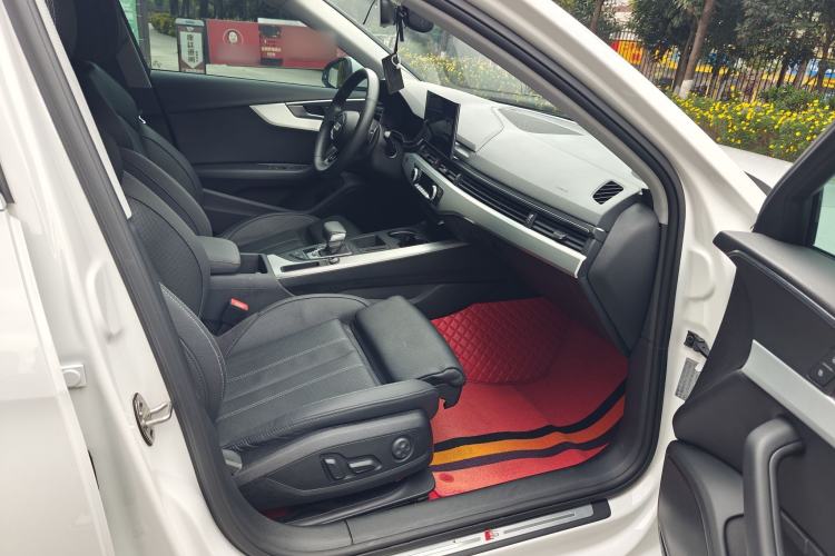 Used Audi A4L 2020 40 TFSI Luxury Dynamic Model
