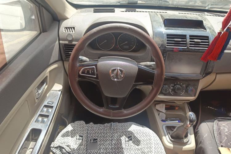 Used BAIC Weiwang M30 2017 1.5L M30S Standard DAM15DL
