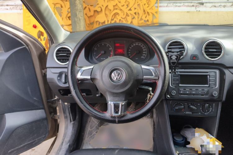 Used Volkswagen Jetta 2013 1.6L Manual Fashion Edition Steering Wheel