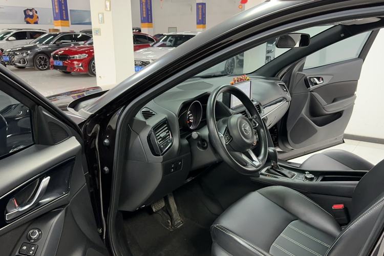 Used Mazda CX-4 2021 2.0L Automatic Two-Wheel Drive Blue Sky Dynamic Edition