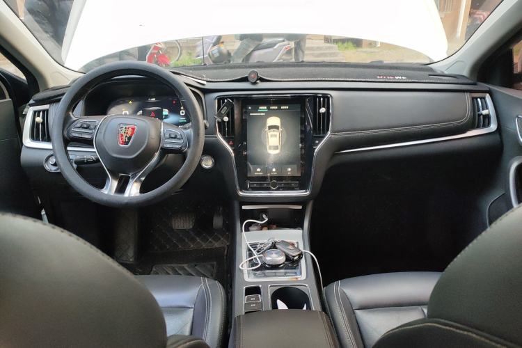 Used Roewe i6 New Energy 2017 45T Hybrid Connect & Smart Enjoyment Edition Center Console