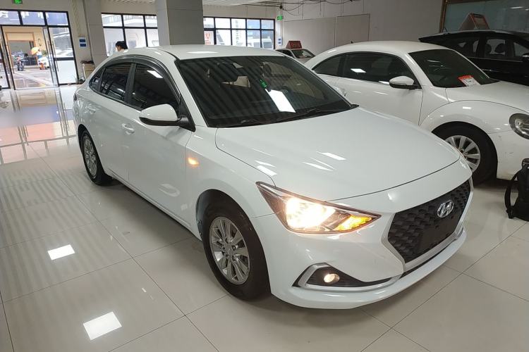 Used Hyundai Celesta 2018 1.6L Automatic GL Enjoyment Edition China VI compliant