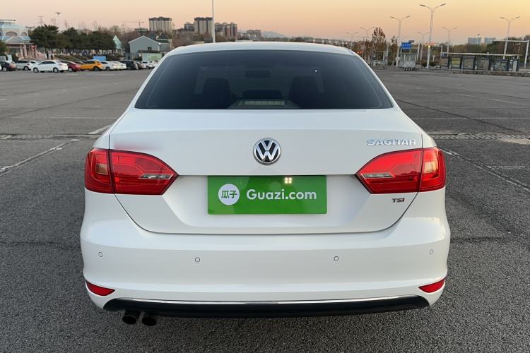 Used Volkswagen Sagitar 2014 1.4TSI Manual Luxury Model
