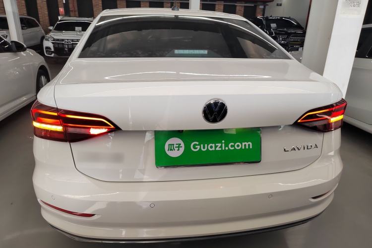 Used Volkswagen Lavida 2021 1.5L Automatic Comfort Edition
