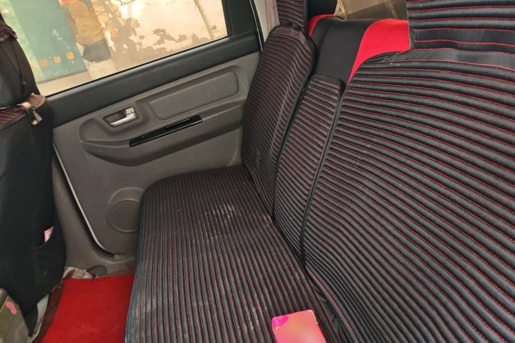 Used BAIC Weiwang M20 2014 1.5L Basic Version DAM15DL Left Rear Seat