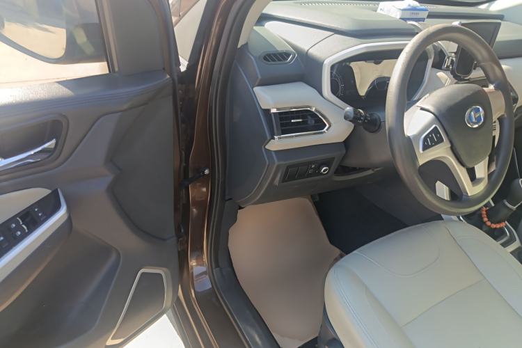 Used BAIC Changhe M70 2017 1.5L manual first-class cabin
