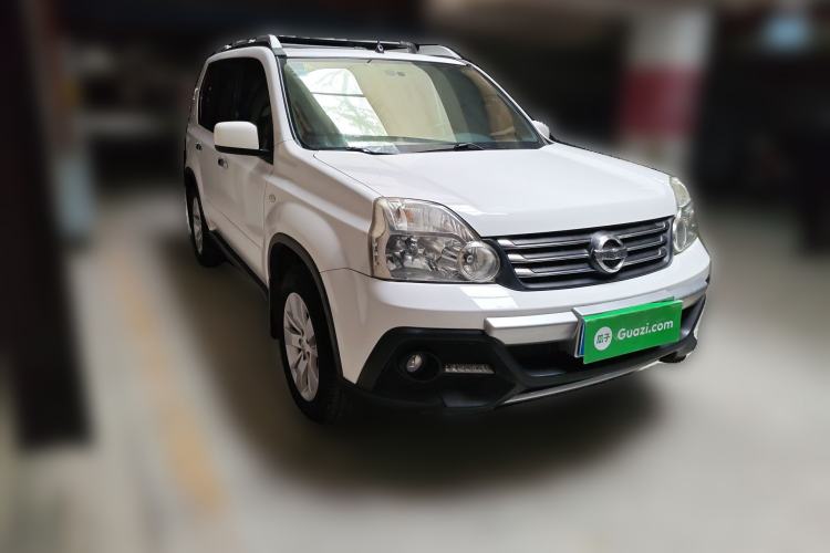 Used Dongfeng Fengdu MX6 2015 2.0L CVT Two-Wheel Drive Excellence Edition Front Right 45 Deg