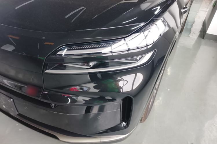 Used ONVO Luxeed L90 2025 Model—Ultra Six-Seater Version
