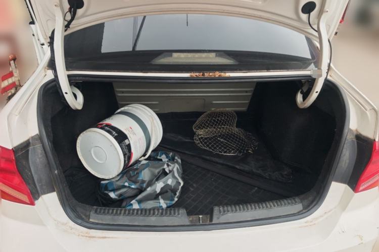 Used Volkswagen Jetta 2017 1.5L Automatic Fashion Model Trunk