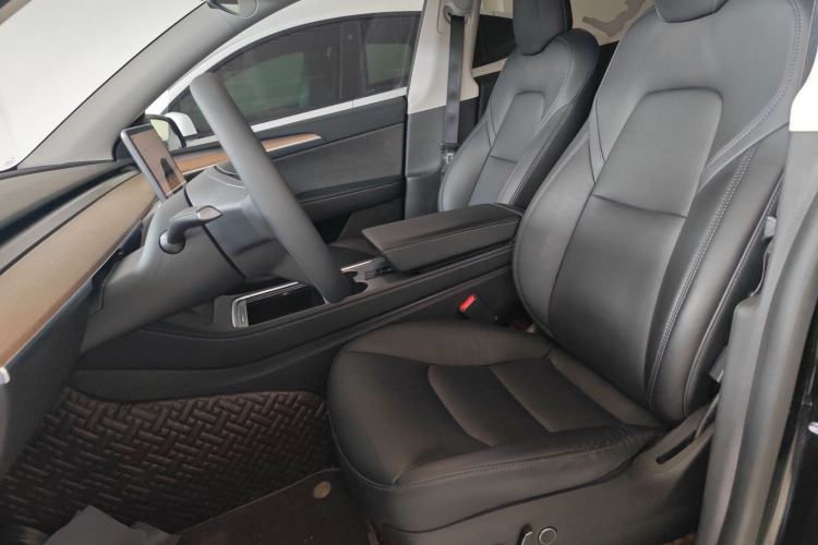 Used Tesla Model Y 2022 Rear-Wheel-Drive Version