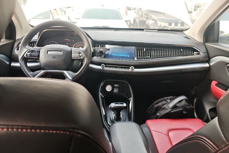 Used Haval H2s 2018 Blue Label 1.5T Dual-Clutch Comfort Model Center Console