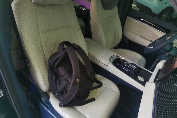 Used Zeekr 009 2024 Six-Seat Executive Version 4WD 108 kWh