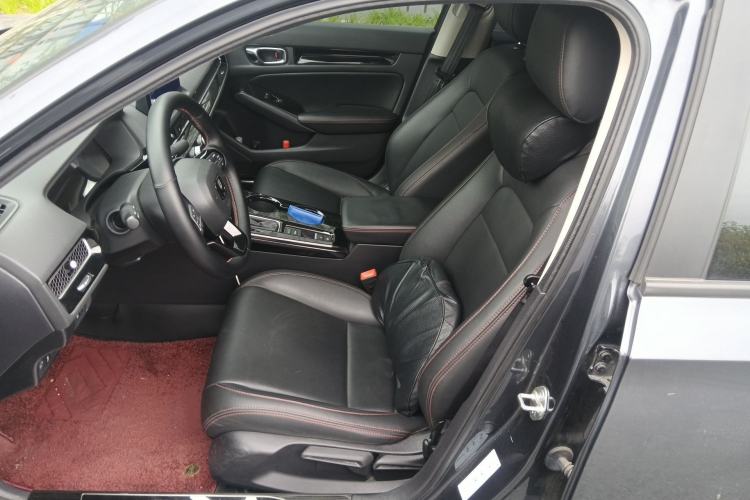 Used Honda Civic 2023 240TURBO CVT Dynamic · Center Stage Special Edition Left Front Seat