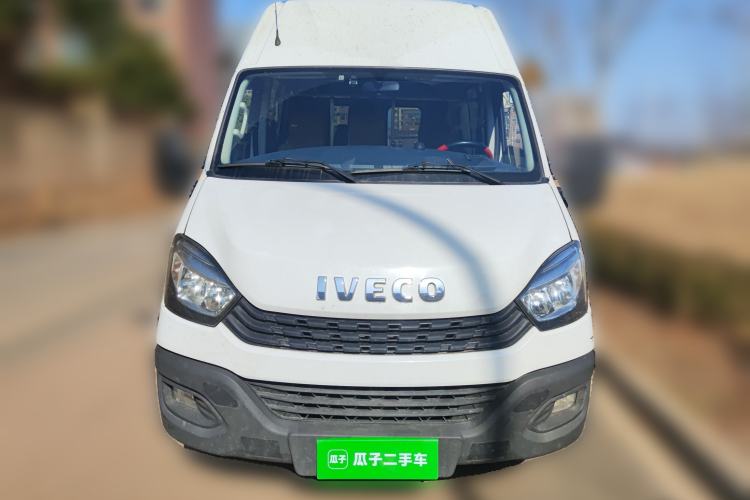 Used Iveco Eurocargo 2021 2.0T Manual Super Rui Long Wheelbase Short Overhang High Roof Side-Sliding Door F1A