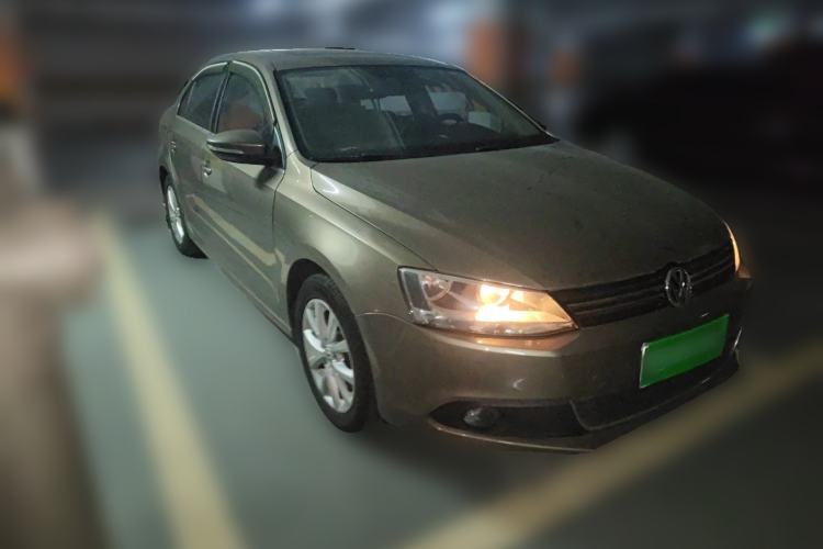 Used Volkswagen Sagitar 2012 1.6L Automatic Comfort Edition Front Right 45 Deg