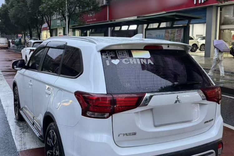 Used Mitsubishi Outlander 2019 2.0L Two-Wheel Drive Comfort Edition 5 Seats China VI Standard