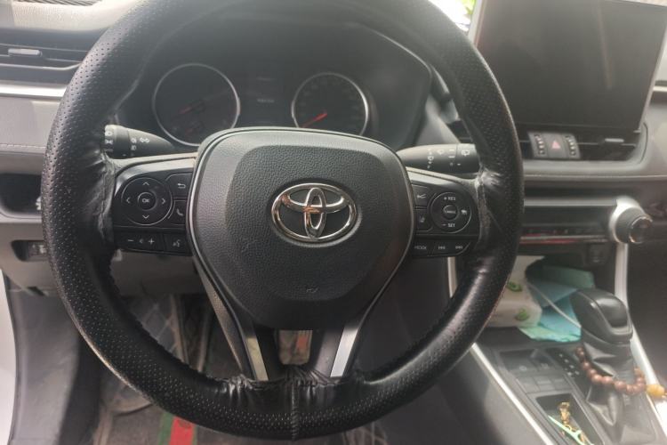 Used Toyota Wildlander 2020 2.0L CVT Two-Wheel Drive Luxury Edition Steering Wheel