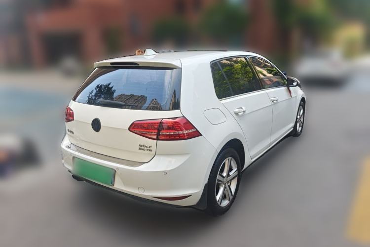 Used Volkswagen Golf 2016 230TSI Automatic Comfort Version
