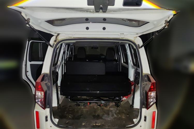 Used Wuling Hongguang PLUS 2019 1.5T Manual Standard Version 7 Seats