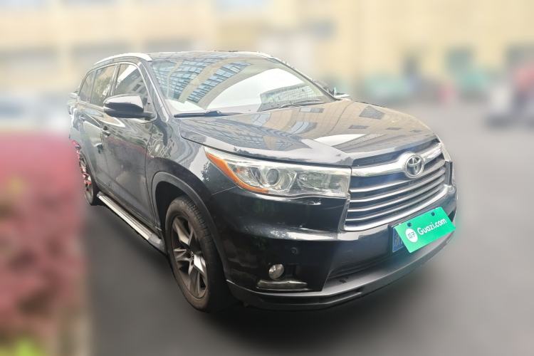 Used Toyota Highlander 2017 2.0T Four-Wheel Drive Luxury Edition 7 Seats Front Right 45 Deg