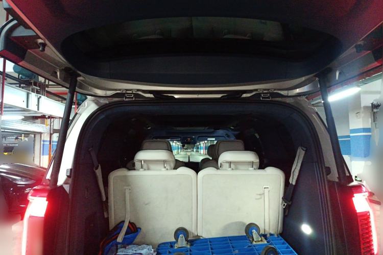 Used Zeekr 009 2022 WE Edition
