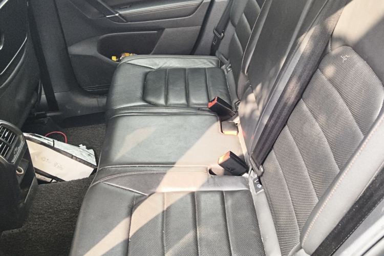 Used Volkswagen Golf Sportsvan 2016 280TSI Automatic Flagship Model Left Rear Seat