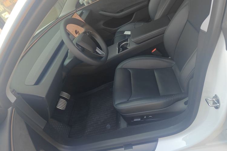 Used Tesla Model 3 2023 Long-Range All-Wheel-Drive Version
