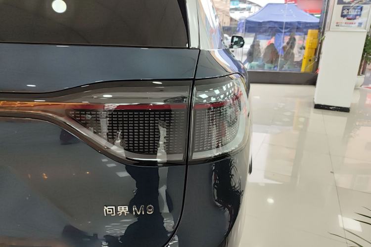 Used Hima AITO M9 2025 Extended-Range Max Version 52 kWh 6-Seater Edition
