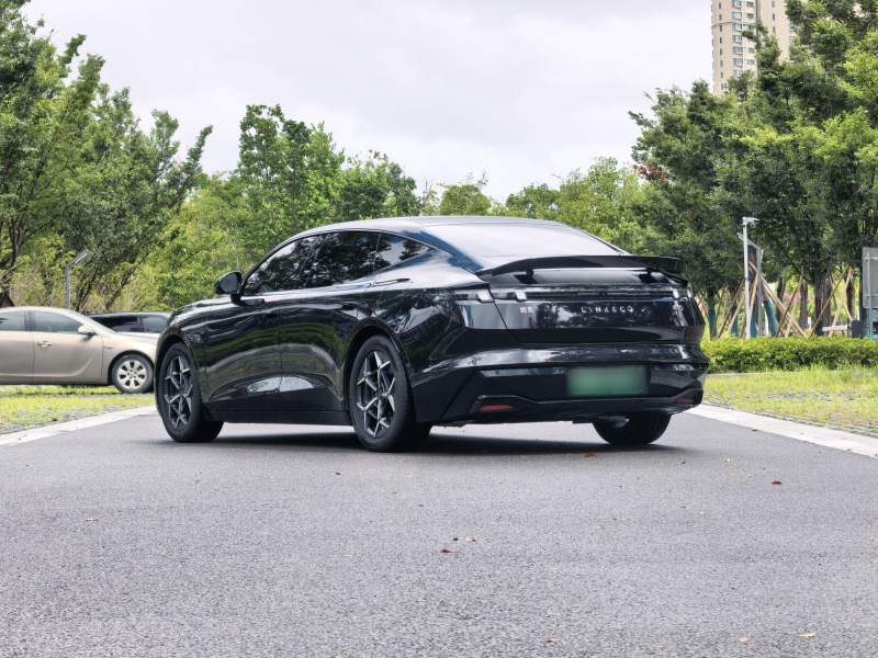 Used Lynk & Co Z10 2025 95 kWh 806 km Range Rear-Wheel Drive Advanced Driver-Assistance System Max — 6
