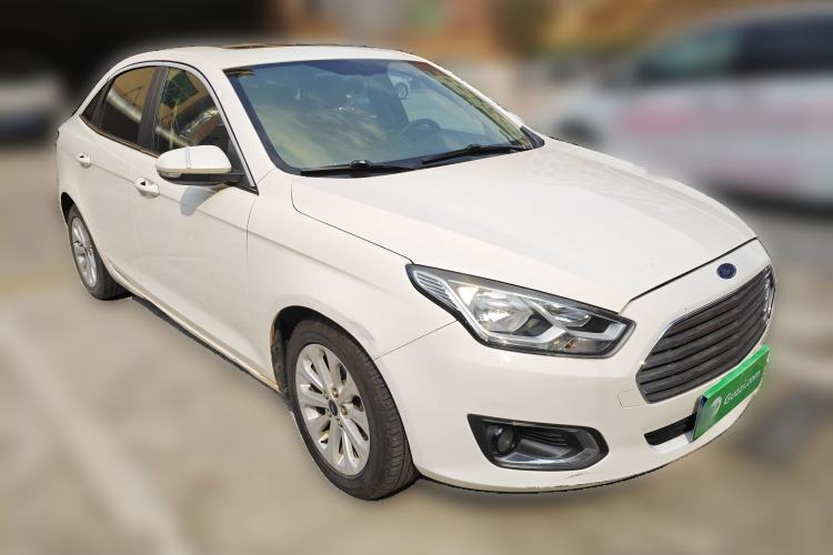 Used Ford Escort 2015 1.5L Automatic Fashion Model