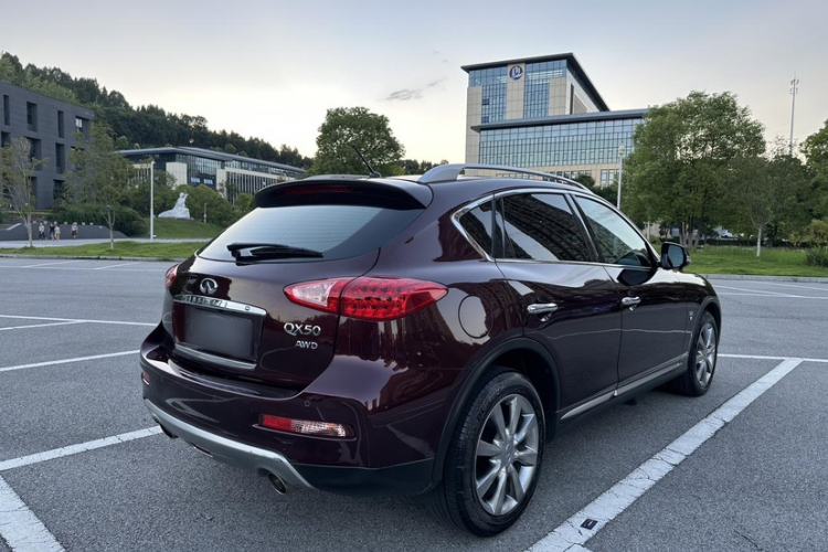 Used Infiniti QX50 2015 2.5L Enjoyment Edition Exterior 8