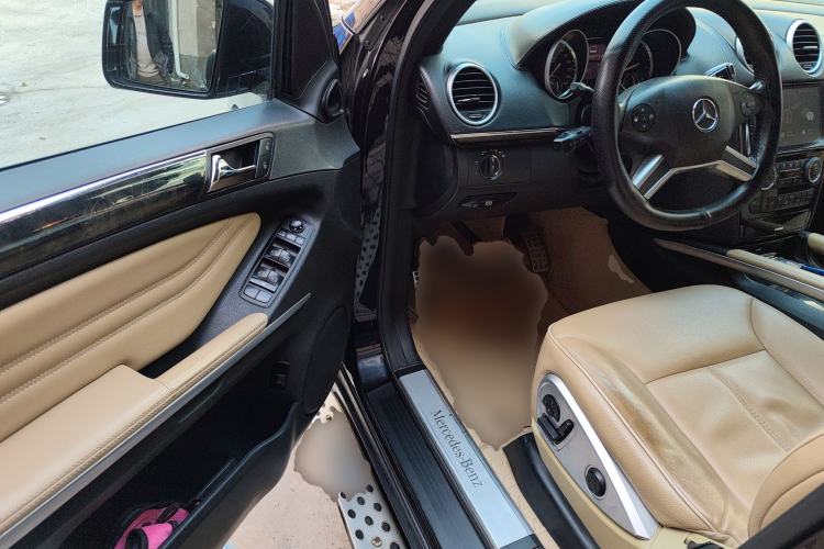 Used Mercedes-Benz M-Class 2010 ML 500 4MATIC Special Edition