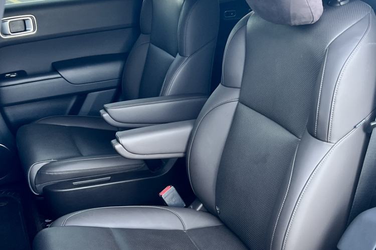 Used Li Auto L8 2023 Max model Interior 7