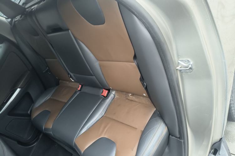 Used Volvo XC60 2014 T6 Zhiyi Edition Left Rear Seat