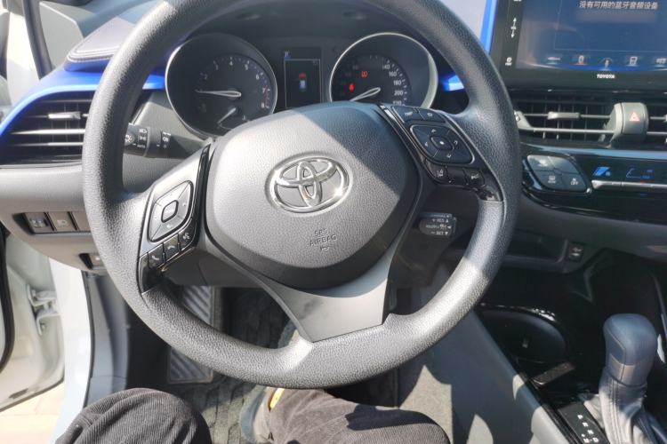 Used Toyota IZOA 2020 2.0L Enjoy Edition
