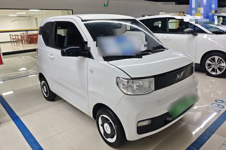 Used Wuling Hongguang MINIEV 2022 Zizai Version Lithium Iron Phosphate Front Right 45 Deg