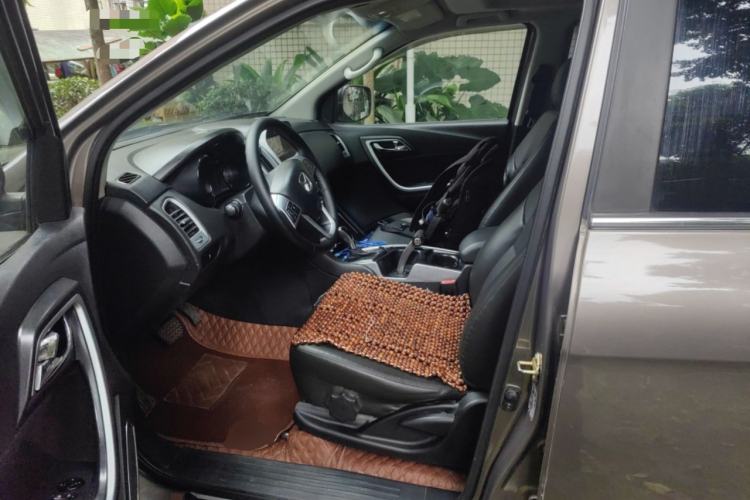 Used JMC Yusheng S350 2013 2.4T Automatic 2WD Diesel Luxury Edition 5 Seats
