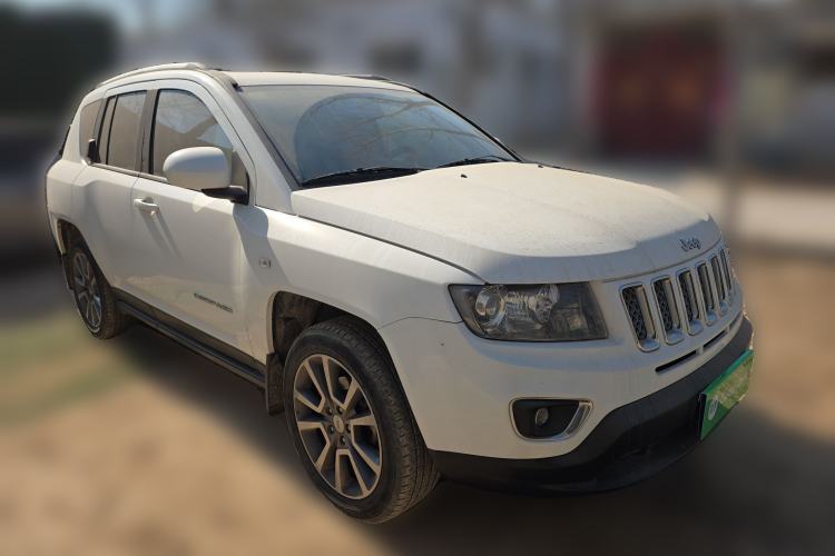 Used Jeep Compass (Import) 2015 2.0L Two-Wheel Drive Luxury Edition

